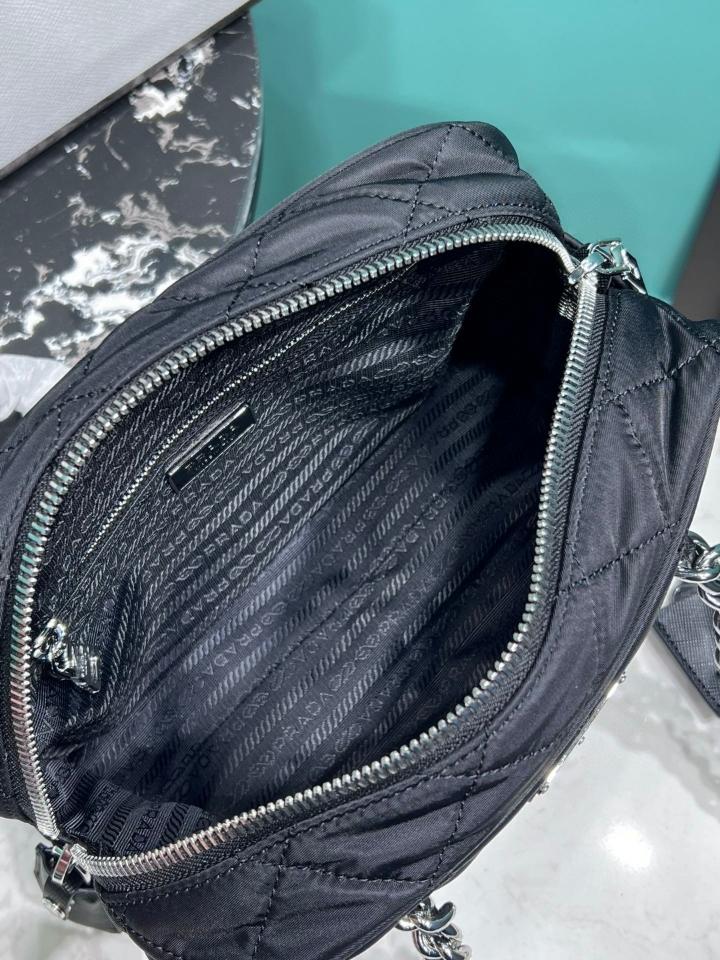 Prada canvas black bag 1BB903 26x19x11cm-duoc-ban-tai-Hvip Bags and Accessories