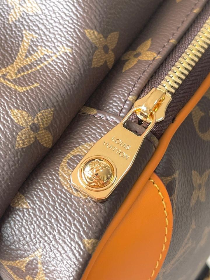 Louis Vuitton M25979
Discovery Cargo Backpack 39 x 19 x 30 cm-duoc-ban-tai-Hvip Bags and Accessories