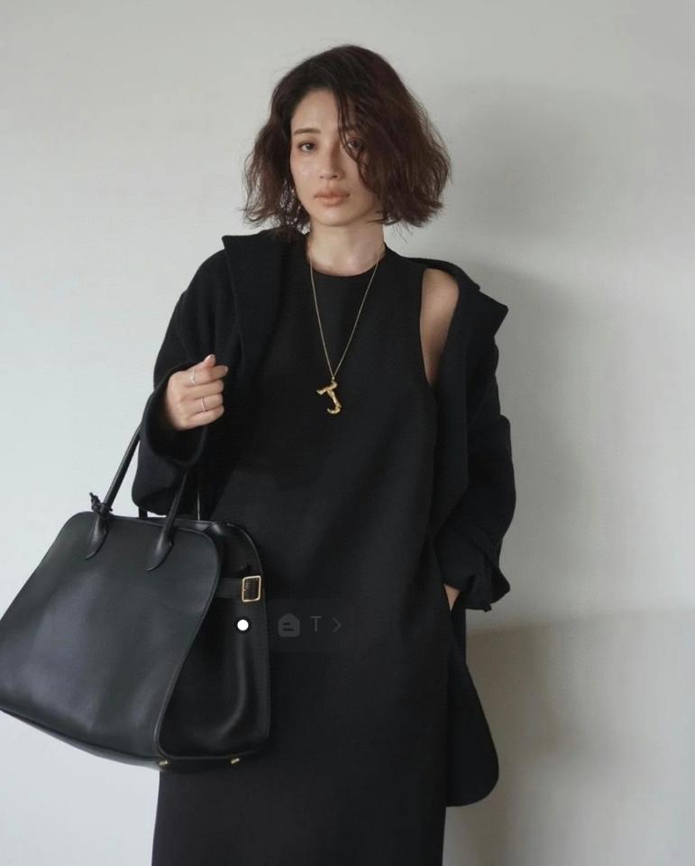 The Row Soft Margaux 15 Bag in Leather  black 38.5x16x30cm-duoc-ban-tai-Hvip Bags and Accessories