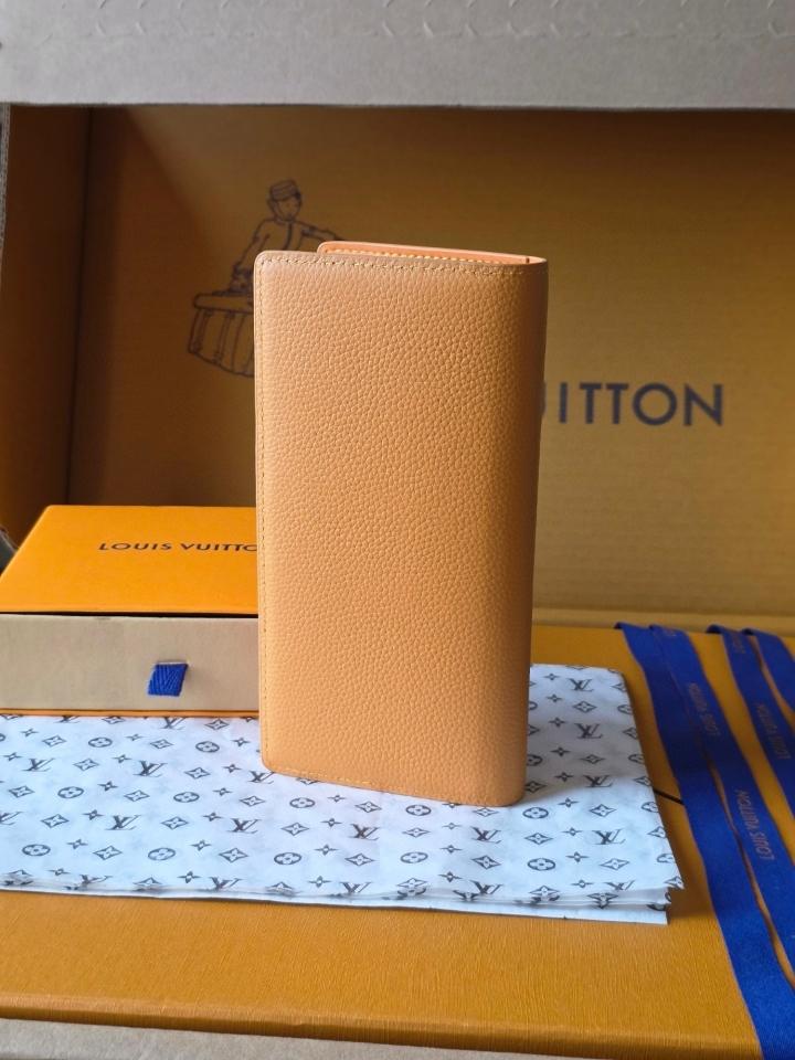 Louis Vuitton M25940
Brazza Wallet-duoc-ban-tai-Hvip Bags and Accessories