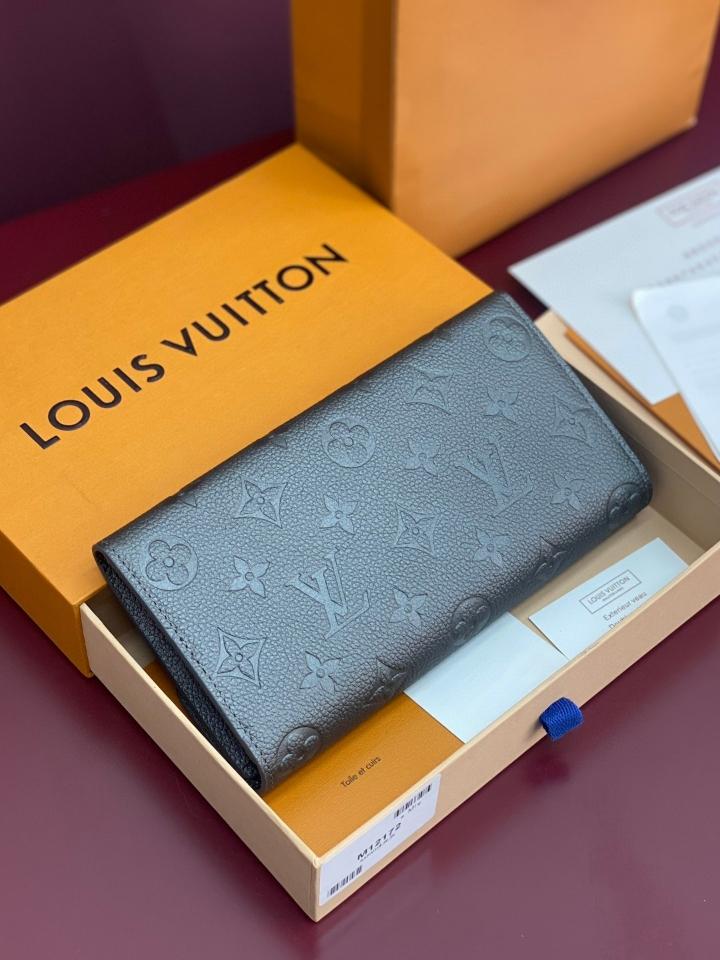 Louis Vuitton M12172
Sarah Wallet-duoc-ban-tai-Hvip Bags and Accessories