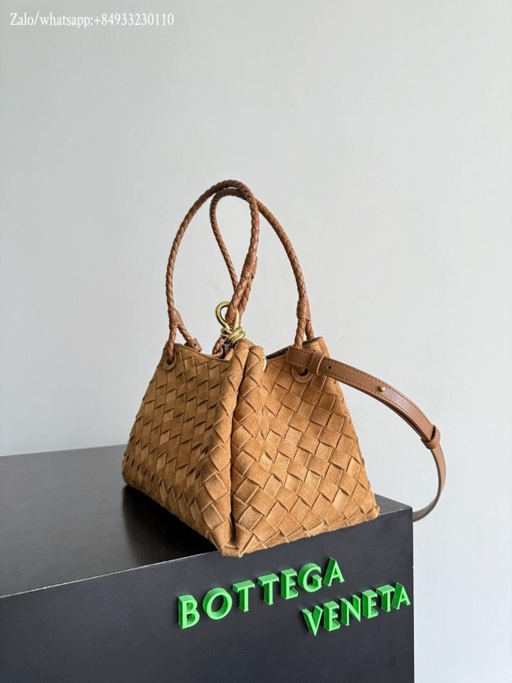 Bottega Veneta medium suede Parachute amber 835921 29.5x17.5x18.5 cm -duoc-ban-tai-Hvip Bags and Accessories