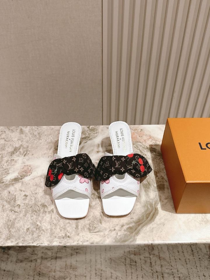 Louis Vuitton LV x TM Cherie Mules leather white 🌸 55mm (1) -duoc-ban-tai-Hvip Shoes and Clothes