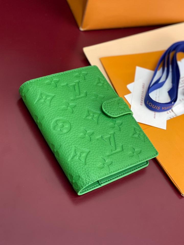 Louis Vuitton R20005 Customizable Small Ring Agenda Cover green -duoc-ban-tai-Hvip Bags and Accessories