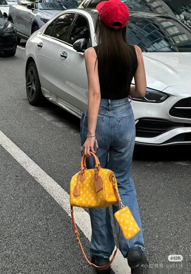 Louis Vuitton M24426
Runway
Speedy P9 Bandoulière 25 25*15*15CM L1-duoc-ban-tai-Hvip Bags and Accessories