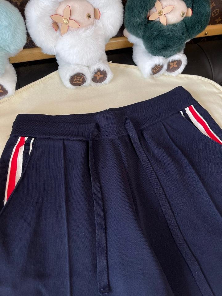 Thom Browne STRETCH VISCOSE TENNIS shorts navy blue -duoc-ban-tai-Hvip Shoes and Clothes