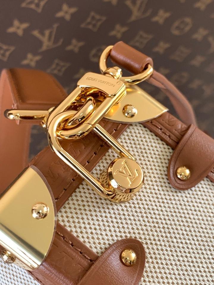 Louis Vuitton M14411
Side Trunk MM 16 x 8.5 x 23.5cm-duoc-ban-tai-Hvip Bags and Accessories