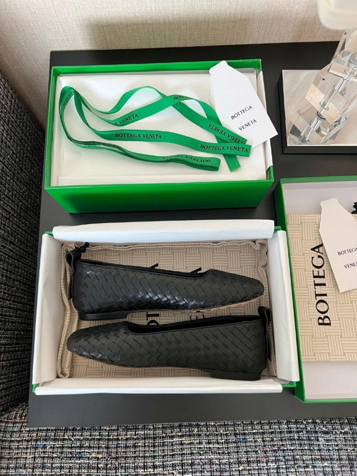 Bottega Veneta Charlotte Ballerina black -duoc-ban-tai-Hvip Shoes and Clothes
