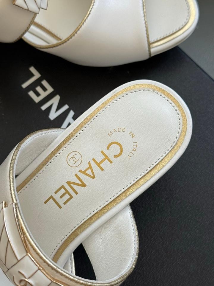 Chanel mules sandals in white leather(1)-duoc-ban-tai-Hvip Shoes and Clothes