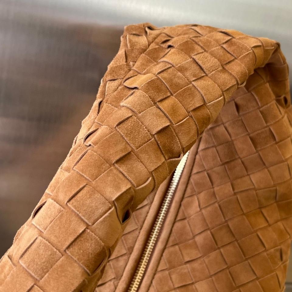 Bottega Veneta Jodie beige suede. 600261 48x40x16cm-duoc-ban-tai-Hvip Bags and Accessories