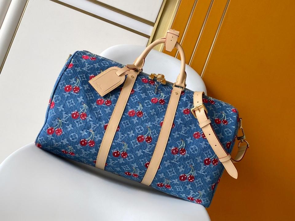 Louis Vuitton M13875
Túi Keepall Bandoulière 45 LV x TM


27 x 20 x 45 Lv1-duoc-ban-tai-Hvip Bags and Accessories