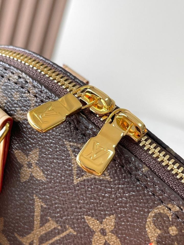 Louis Vuitton K00015
Customizable
Alma Mini LV & I 18*12*8CM L1-duoc-ban-tai-Hvip Bags and Accessories