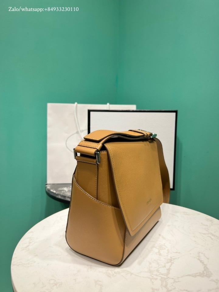 Prada Medium leather shoulder bag beige 2VD069 22x22x12cm-duoc-ban-tai-Hvip Bags and Accessories