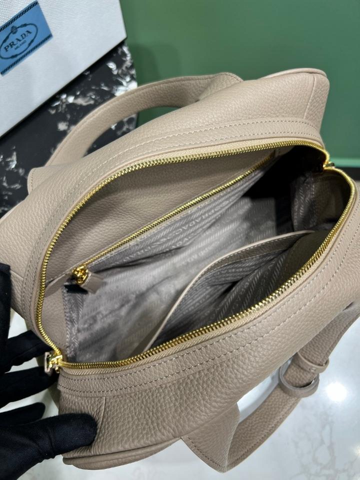 Prada Large leather top-handle bag clay grey 1BB148 33x22x14 cm -duoc-ban-tai-Hvip Bags and Accessories