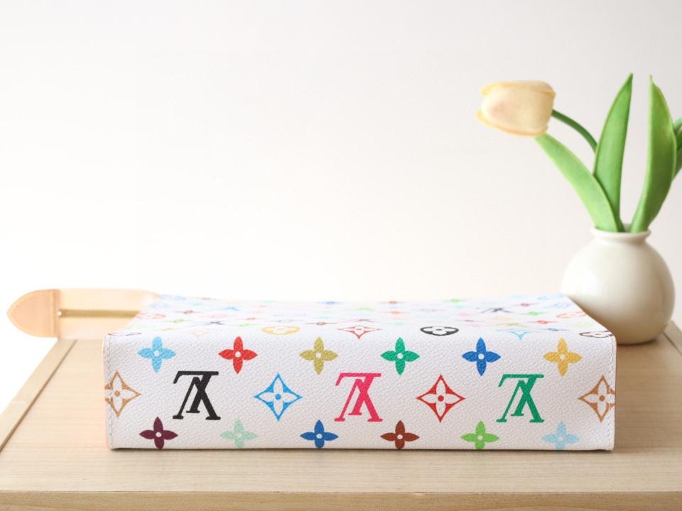 Louis Vuitton M13746
New Drop
LV x TM Toiletry Pouch -duoc-ban-tai-Hvip Bags and Accessories