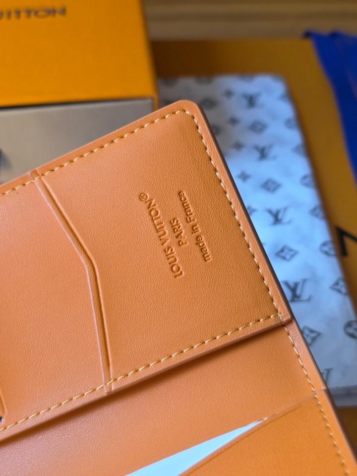 Louis Vuitton M25952
Ví Pocket Organizer-duoc-ban-tai-Hvip Bags and Accessories
