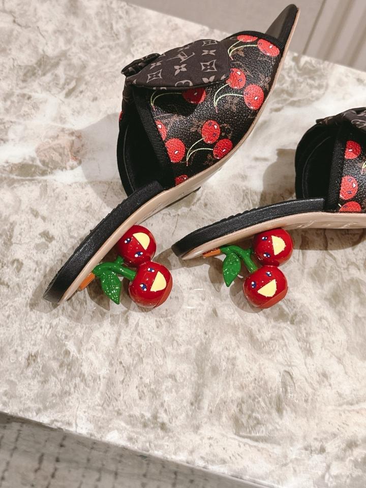 Louis Vuitton LV x TM Cherie Mules leather brown 🍒55mm (1) -duoc-ban-tai-Hvip Shoes and Clothes