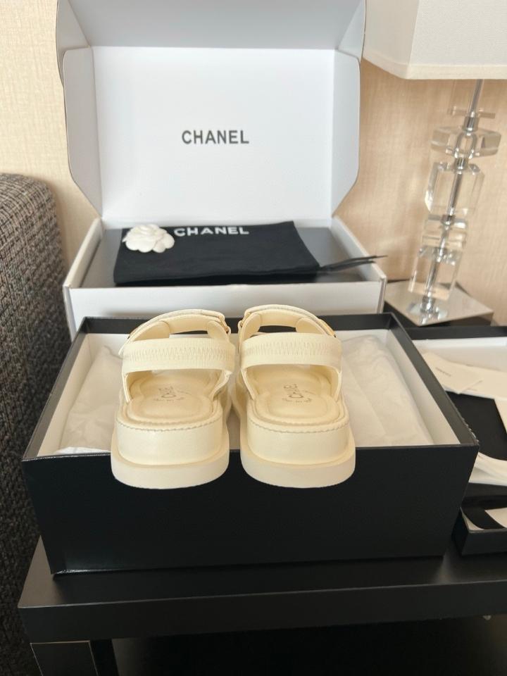 Chanel Sandals
Lambskin 
White G46339 -duoc-ban-tai-Hvip Shoes and Clothes