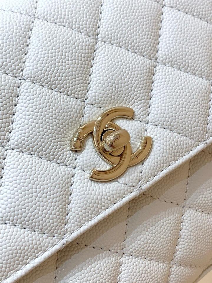 Chanel 22P small coco handle bag Grained calfskin ,Shiny gold tone metal ,white AS92990 23cm-duoc-ban-tai-Hvip Bags and Accessories