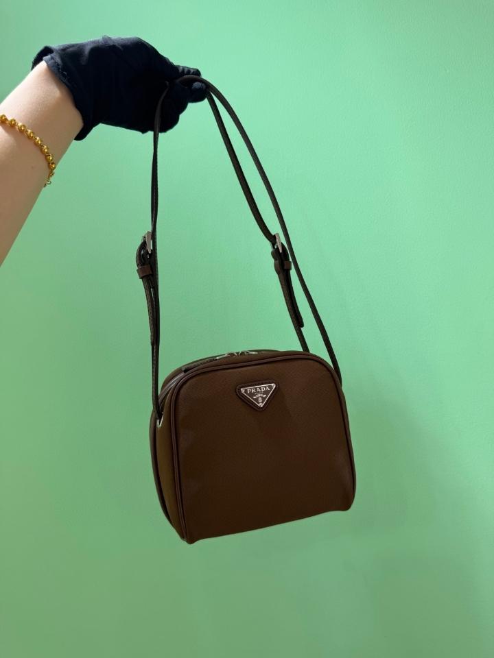 Prada Re-Nylon small bag 1BC248 brown  14cmx11cm-duoc-ban-tai-Hvip Bags and Accessories