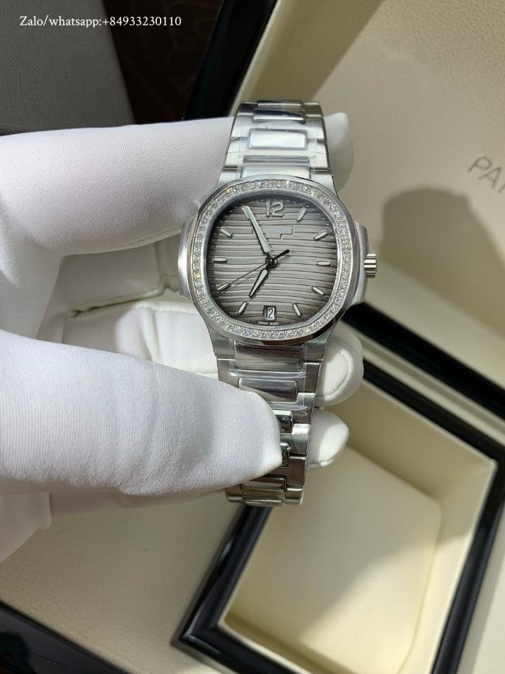 Patek Philippe Nautilus
7118/1200A-011 -duoc-ban-tai-Hvip Bags and Accessories