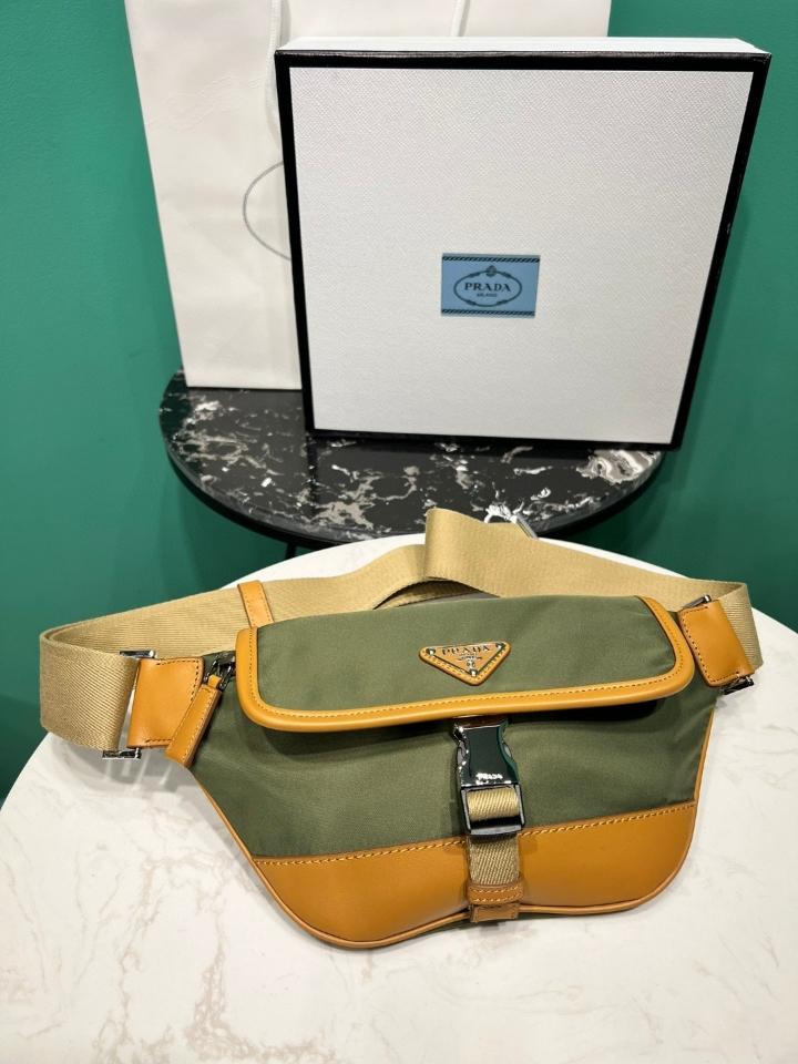 Prada Re-Nylon and suede belt bag Musk Green/Cocoa  2VH176 18x15x5cm-duoc-ban-tai-Hvip Bags and Accessories