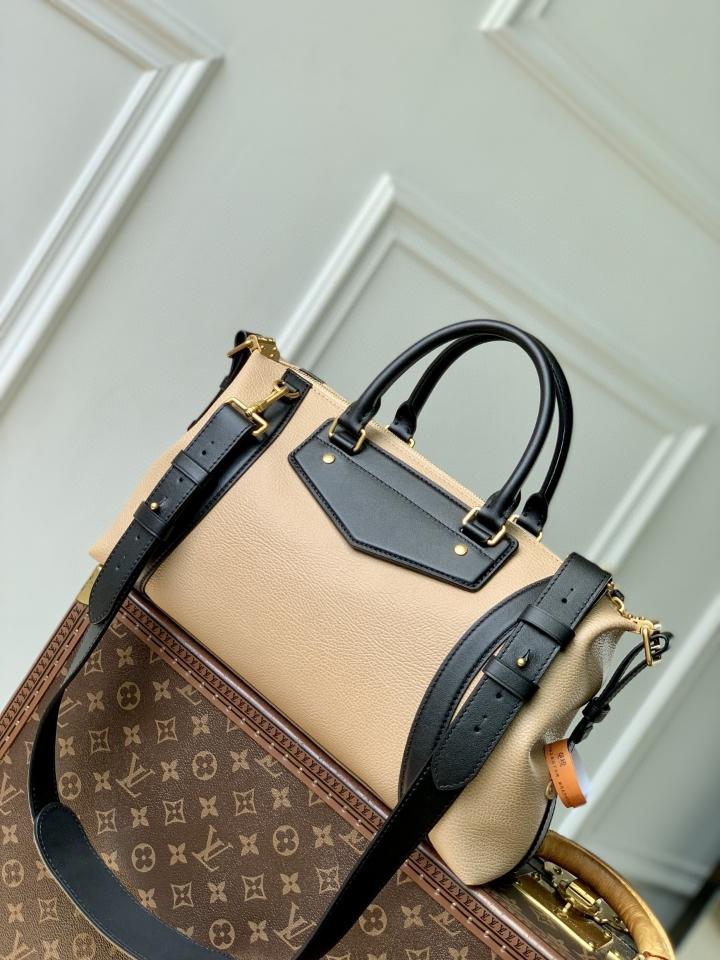 Louis Vuitton M14700
Túi LV Biker MM 15 x 15 x 38 cm (1)-duoc-ban-tai-Hvip Bags and Accessories