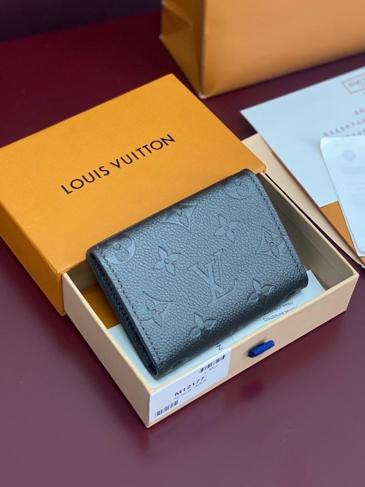 Louis Vuitton M12177
Business Card Holder-duoc-ban-tai-Hvip Bags and Accessories