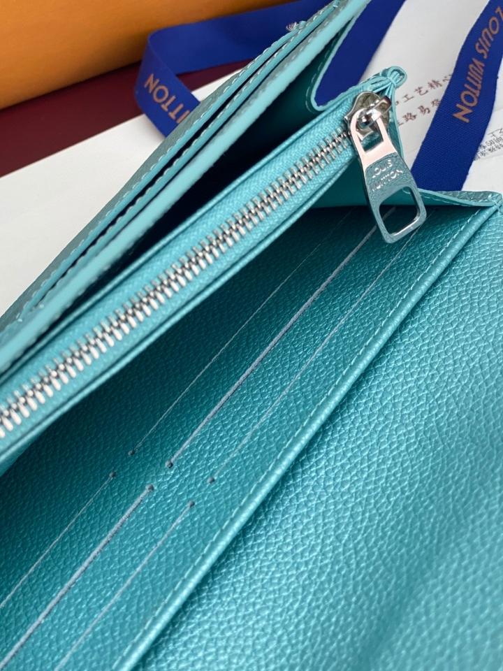 Louis Vuitton M12172
Sarah Wallet blue.-duoc-ban-tai-Hvip Bags and Accessories
