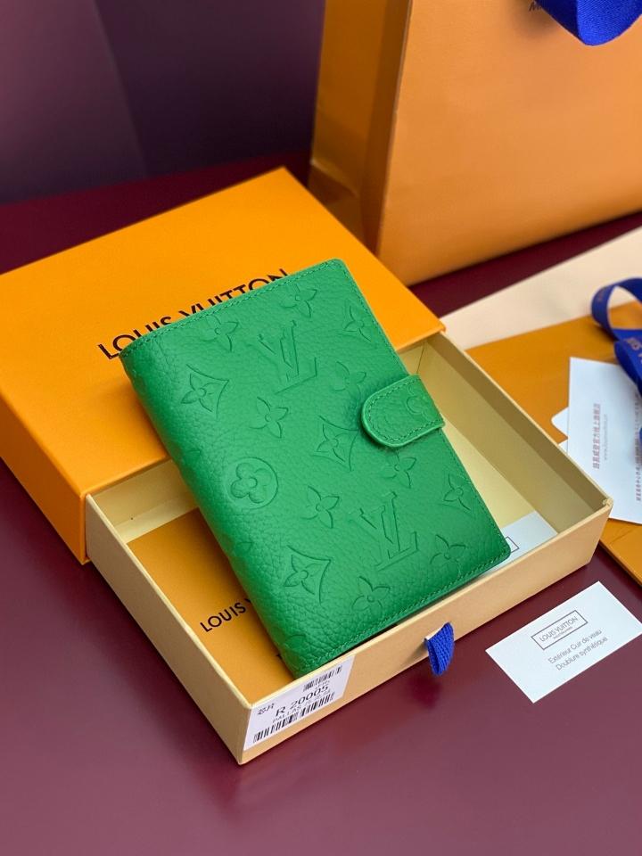 Louis Vuitton R20005 Customizable Small Ring Agenda Cover green -duoc-ban-tai-Hvip Bags and Accessories