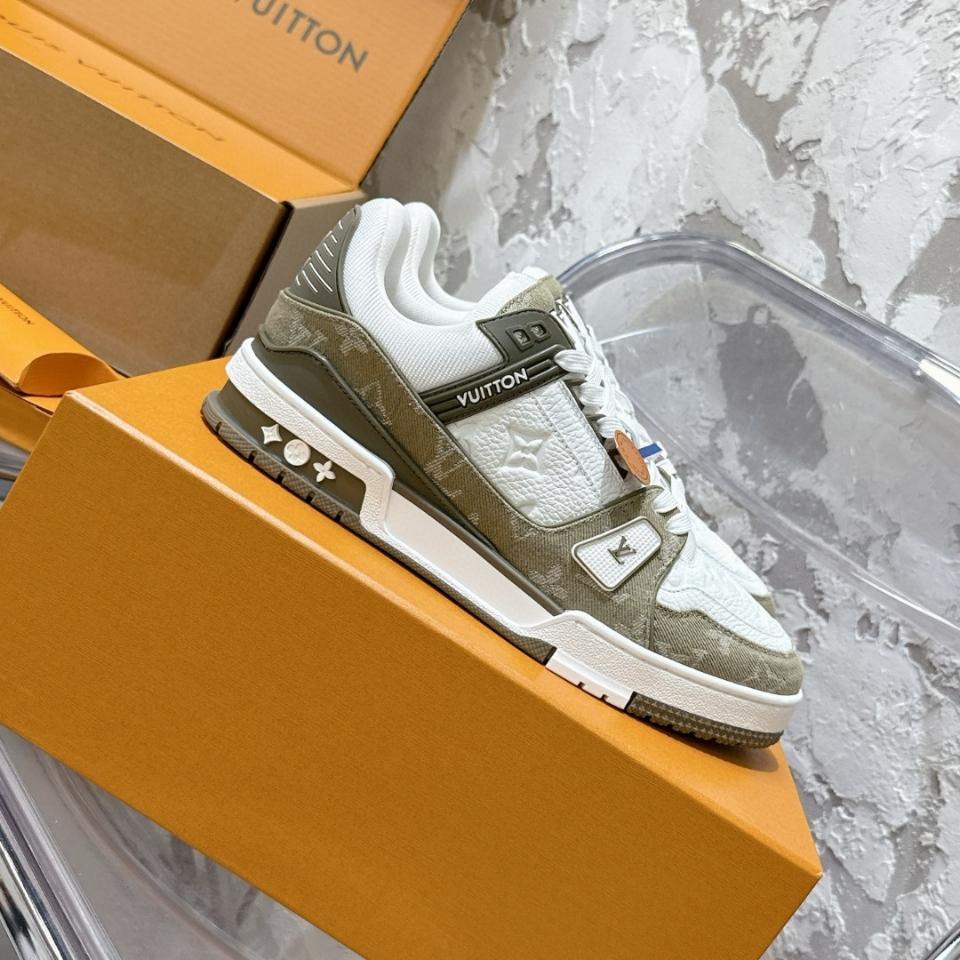 Louis Vuitton 1AIKN1
LV Trainer Sneaker khaki (N1)-duoc-ban-tai-Hvip Shoes and Clothes