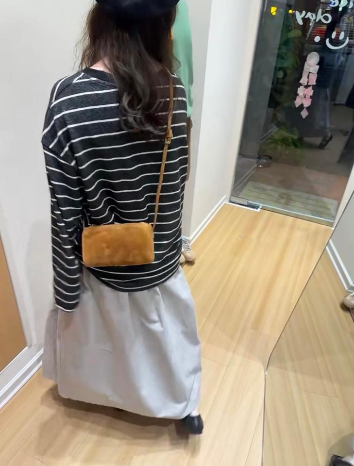 The Row 90's Bag in Nubuck beige 19.5x10x8cm-duoc-ban-tai-Hvip Bags and Accessories
