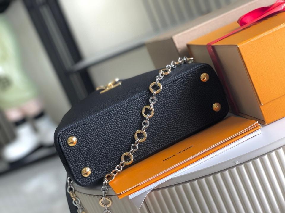 Louis Vuitton M12935
Capucines BB 27.0 x 18.0 x 9.0 cm-duoc-ban-tai-Hvip Bags and Accessories