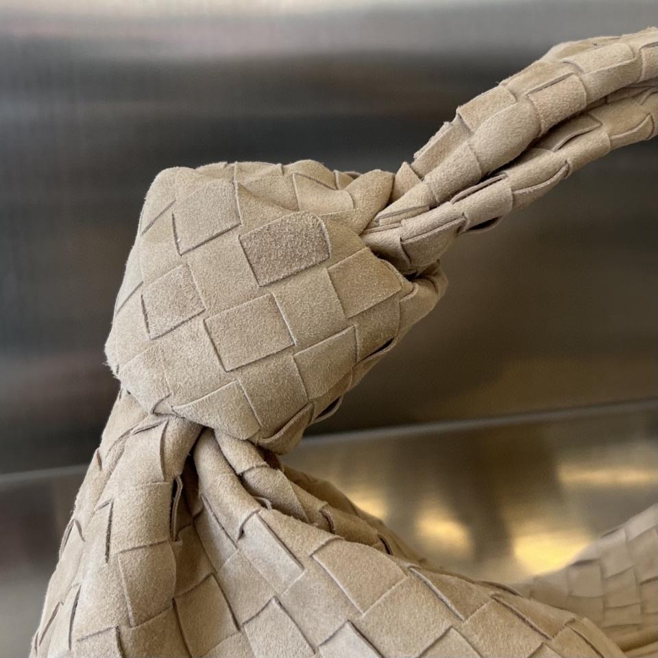 Bottega Veneta Jodie grey suede 60026 48x40x16cm-duoc-ban-tai-Hvip Bags and Accessories
