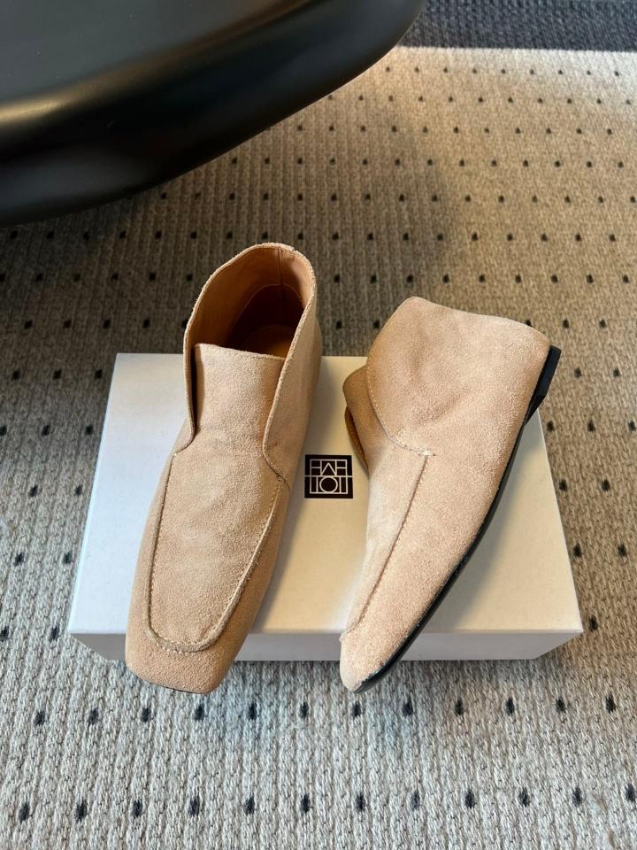 Toteme Loafer boots beige 244-WAS0162 (1)-duoc-ban-tai-Hvip Shoes and Clothes