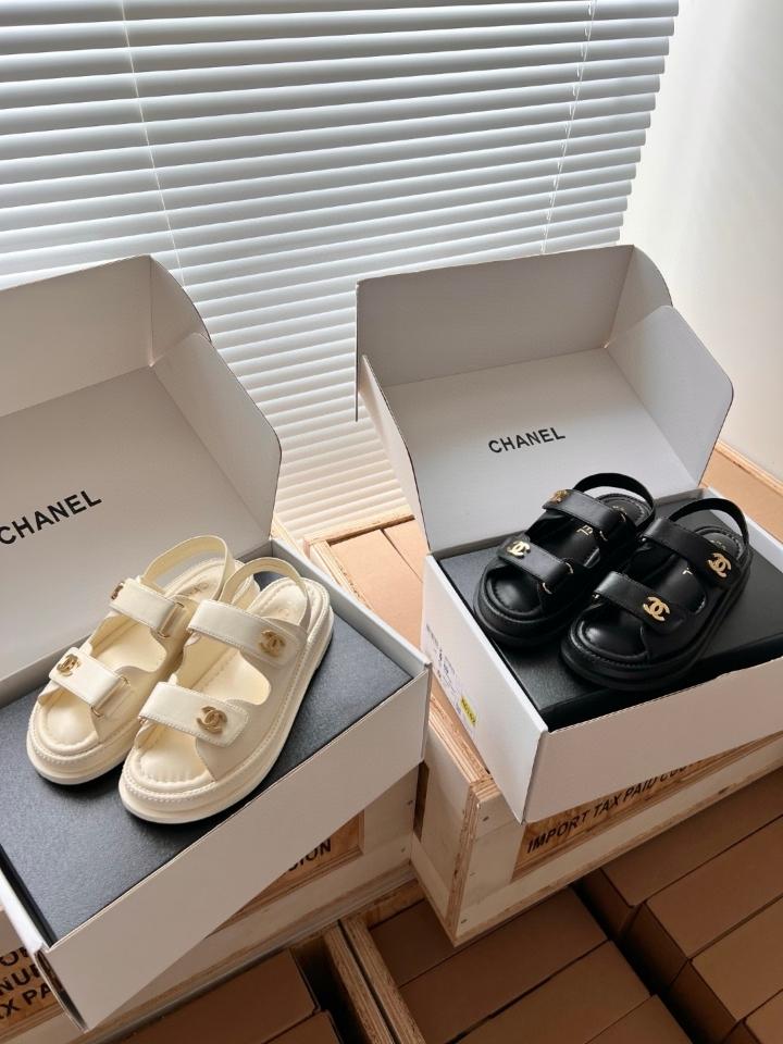 Chanel Sandals
Lambskin 
White G46339 -duoc-ban-tai-Hvip Shoes and Clothes