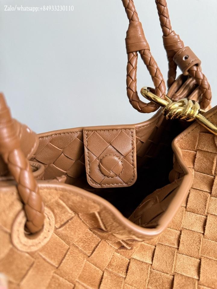 Bottega Veneta medium suede Parachute amber 835921 29.5x17.5x18.5 cm -duoc-ban-tai-Hvip Bags and Accessories