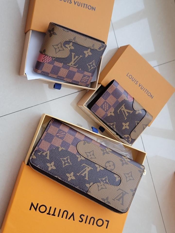 Louis Vuitton M26010
Ví Pocket Organizer-duoc-ban-tai-Hvip Bags and Accessories
