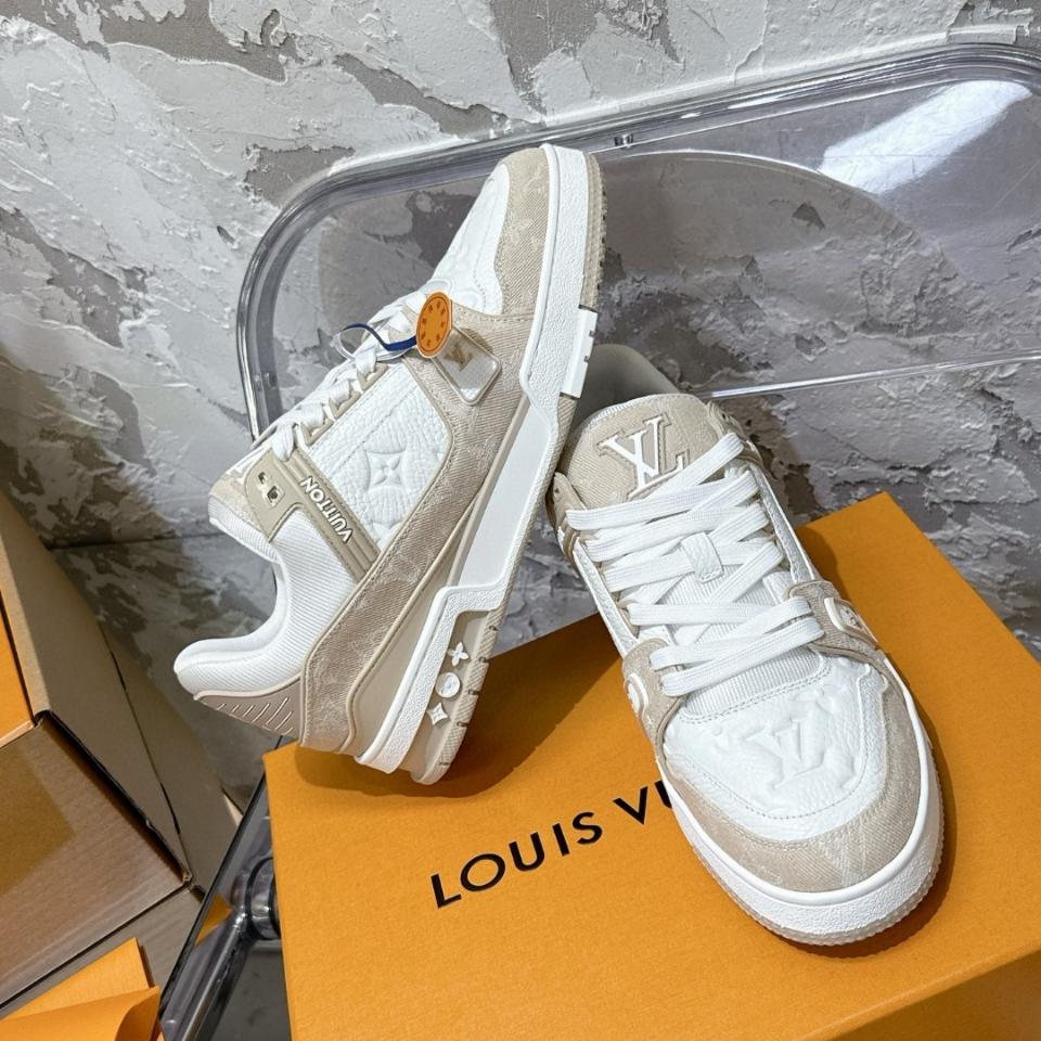 Louis Vuitton 1AIKMH
LV Trainer Sneaker beige (N1)-duoc-ban-tai-Hvip Shoes and Clothes