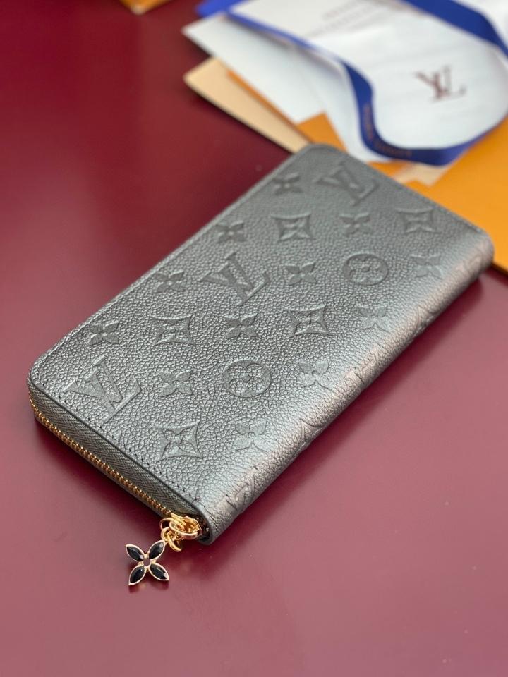 Louis Vuitton M12680
Zippy Wallet black -duoc-ban-tai-Hvip Bags and Accessories