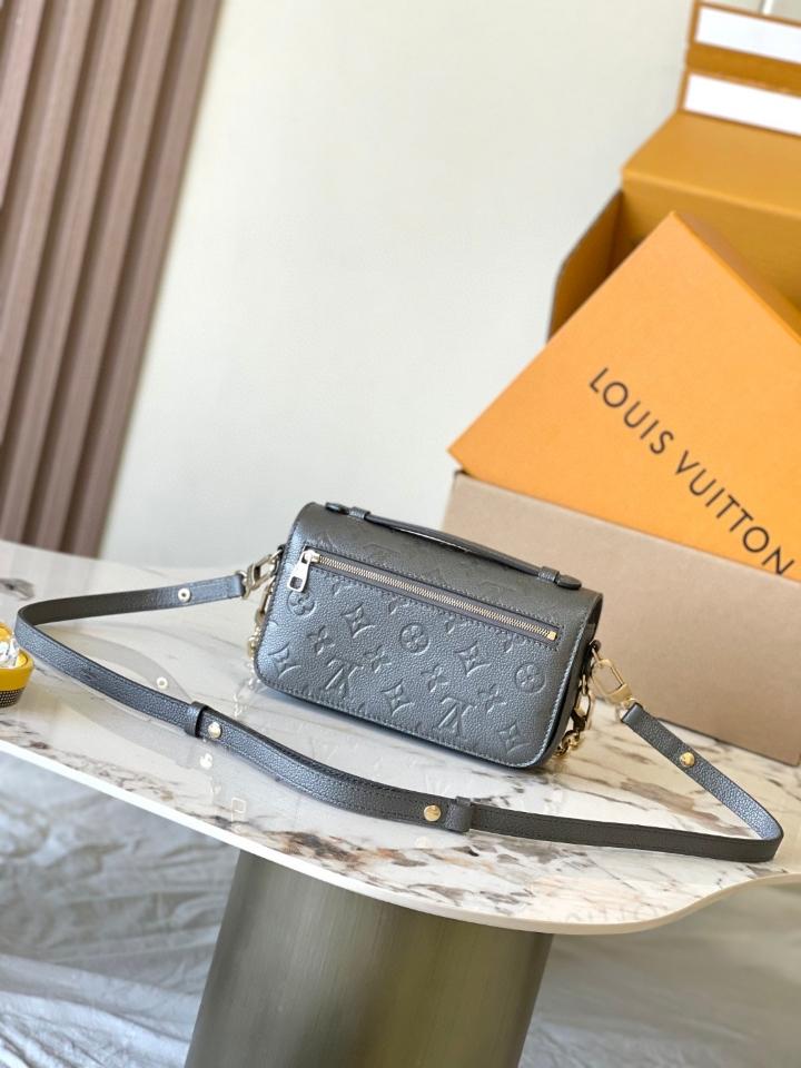 Louis Vuitton M11998
Túi Pochette Métis East West21.5*13.5*6CM L1-duoc-ban-tai-Hvip Bags and Accessories
