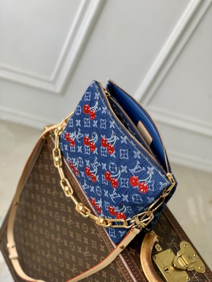 Louis Vuitton M14978
Túi Coussin PM LV x TM 20 x 12 x 26cm (1)-duoc-ban-tai-Hvip Bags and Accessories