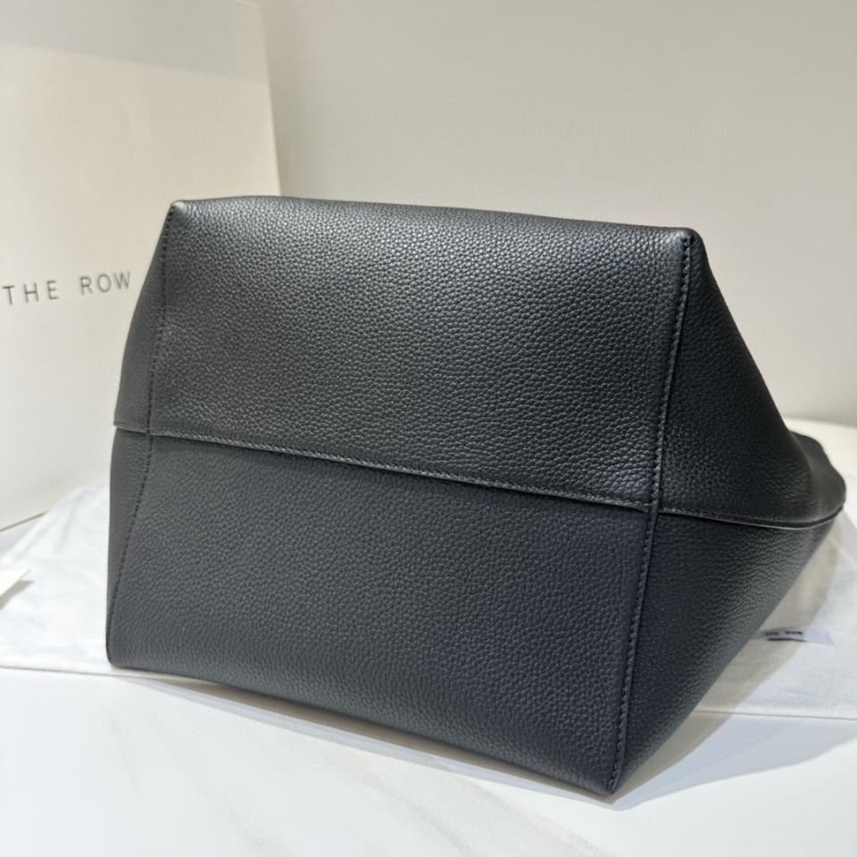 The Row Large N/S Park Tote in Leather black  44X38X21cm -25cm -duoc-ban-tai-Hvip Bags and Accessories
