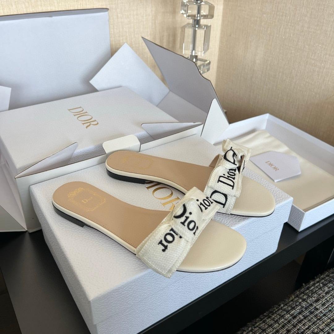 Dior J'Adior Slide Embroidered Cotton-duoc-ban-tai-Hvip Shoes and Clothes