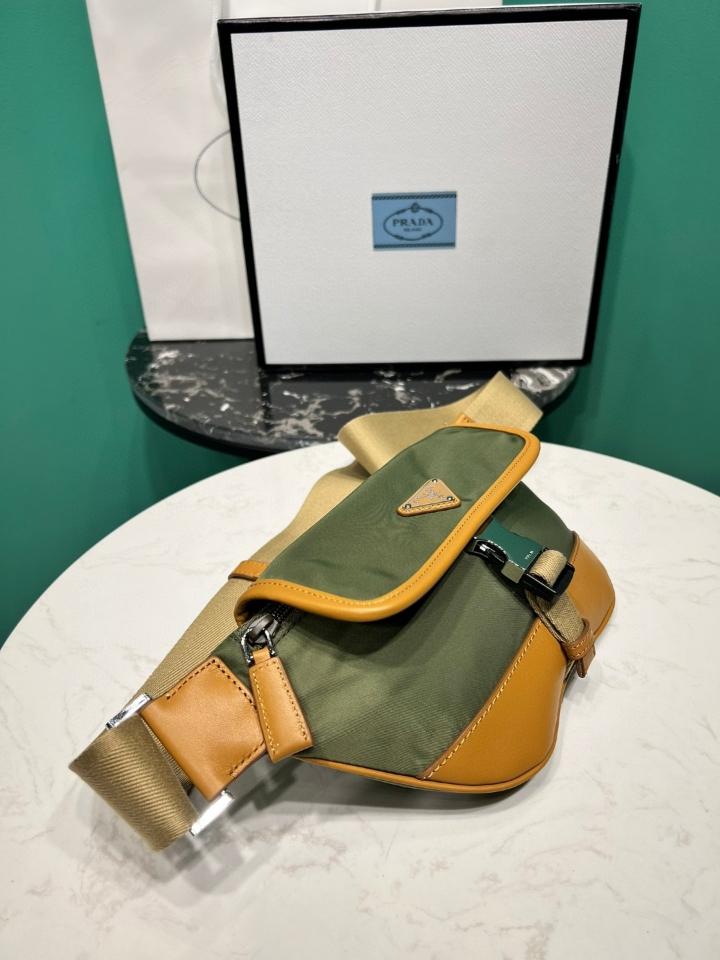 Prada Re-Nylon and suede belt bag Musk Green/Cocoa  2VH176 18x15x5cm-duoc-ban-tai-Hvip Bags and Accessories