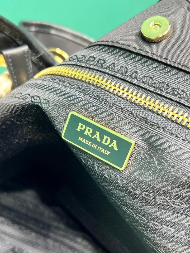 Prada Mariner large Re-Nylon shoulder bag black 1BC244 48x39x14cm-duoc-ban-tai-Hvip Bags and Accessories