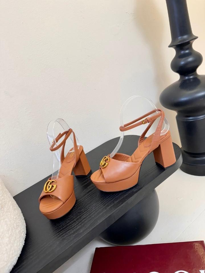 Gucci Women's platform sandal with Double G 80mm brown leather 832450 (1)-duoc-ban-tai-Hvip Shoes and Clothes