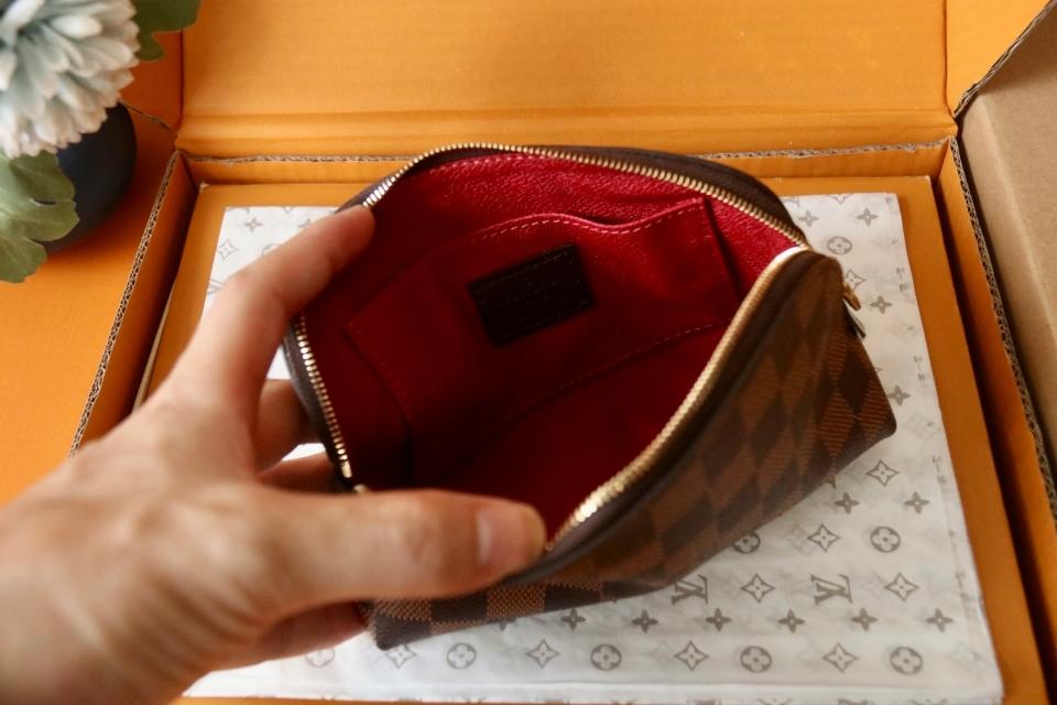 Louis Vuitton N47516
Cosmetic Pouch PM-duoc-ban-tai-Hvip Bags and Accessories