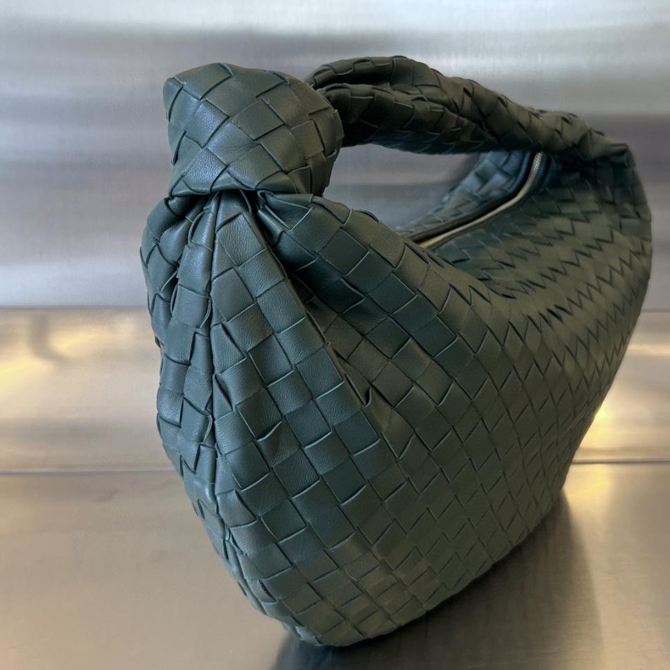 Bottega Veneta Jodie dark green 600261 48x40x16cm-duoc-ban-tai-Hvip Bags and Accessories