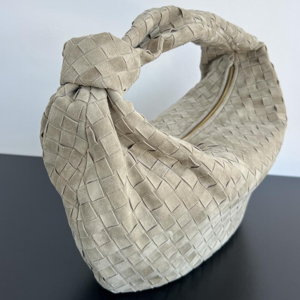 Bottega Veneta Jodie grey suede 600261 48x40x16cm-duoc-ban-tai-Hvip Bags and Accessories
